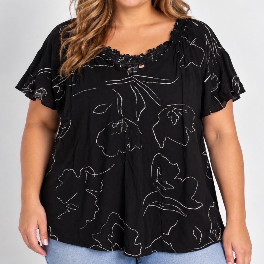 Plus Size 1X Black White Floral Blouse 100% Rayon Smocked Neck Flutter Sleeve